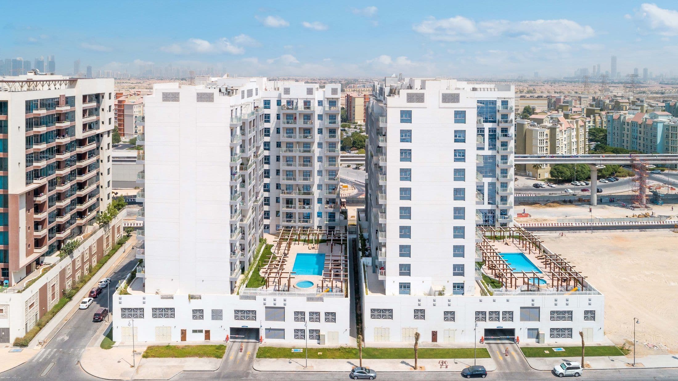 Yasmine — Exterior 2