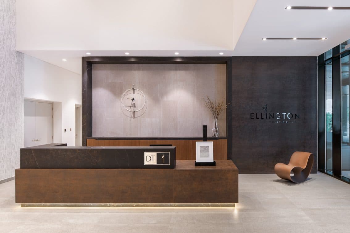 DT1 — Lobby