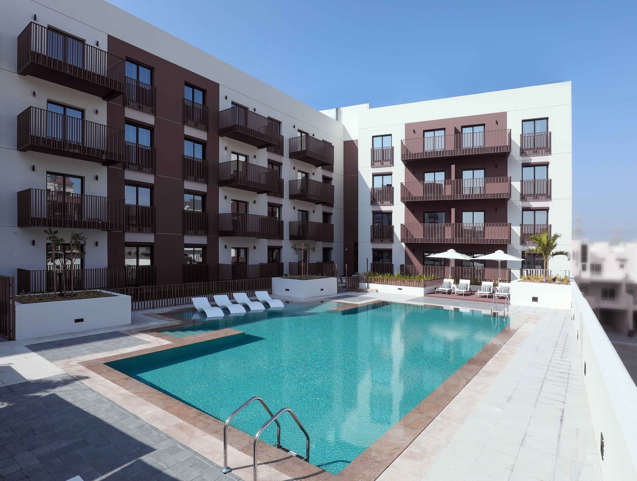 Eaton Place — Pool deck