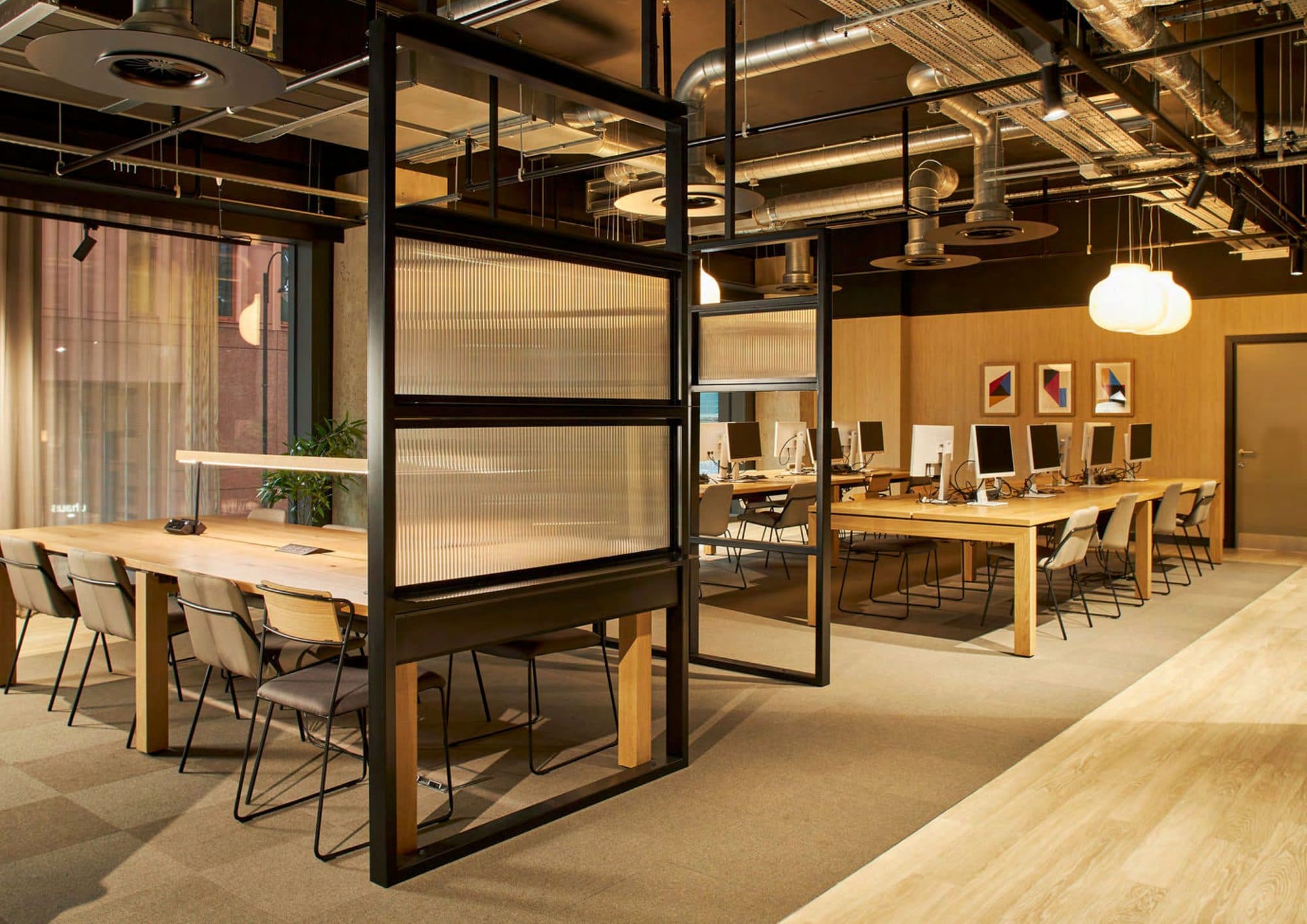 Vita Living Circle Square North — Co working space